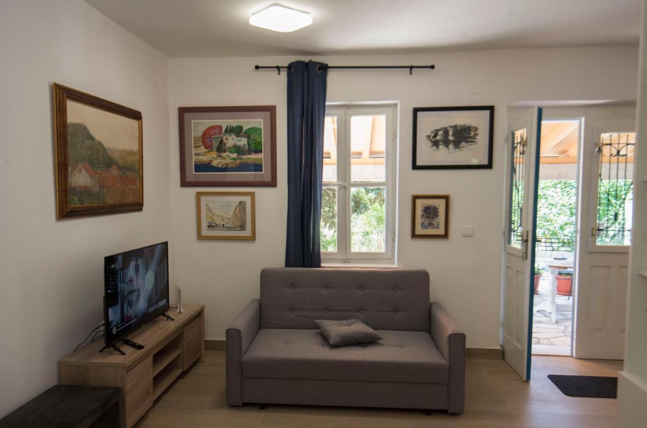 Studio Apartman Roza Ston Eksteriør billede